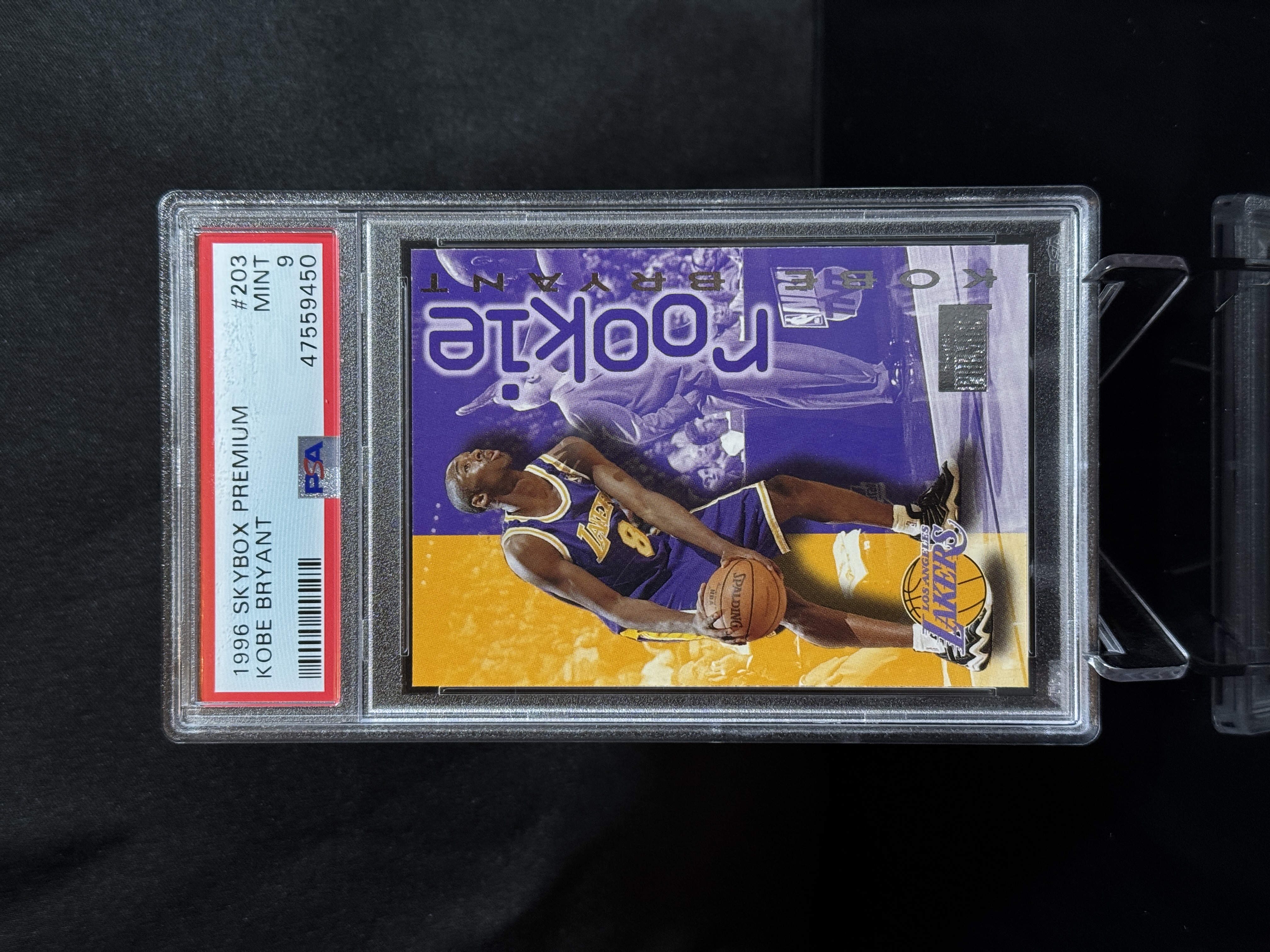 1996-97 SkyBox Premium Kobe Bryant RC front