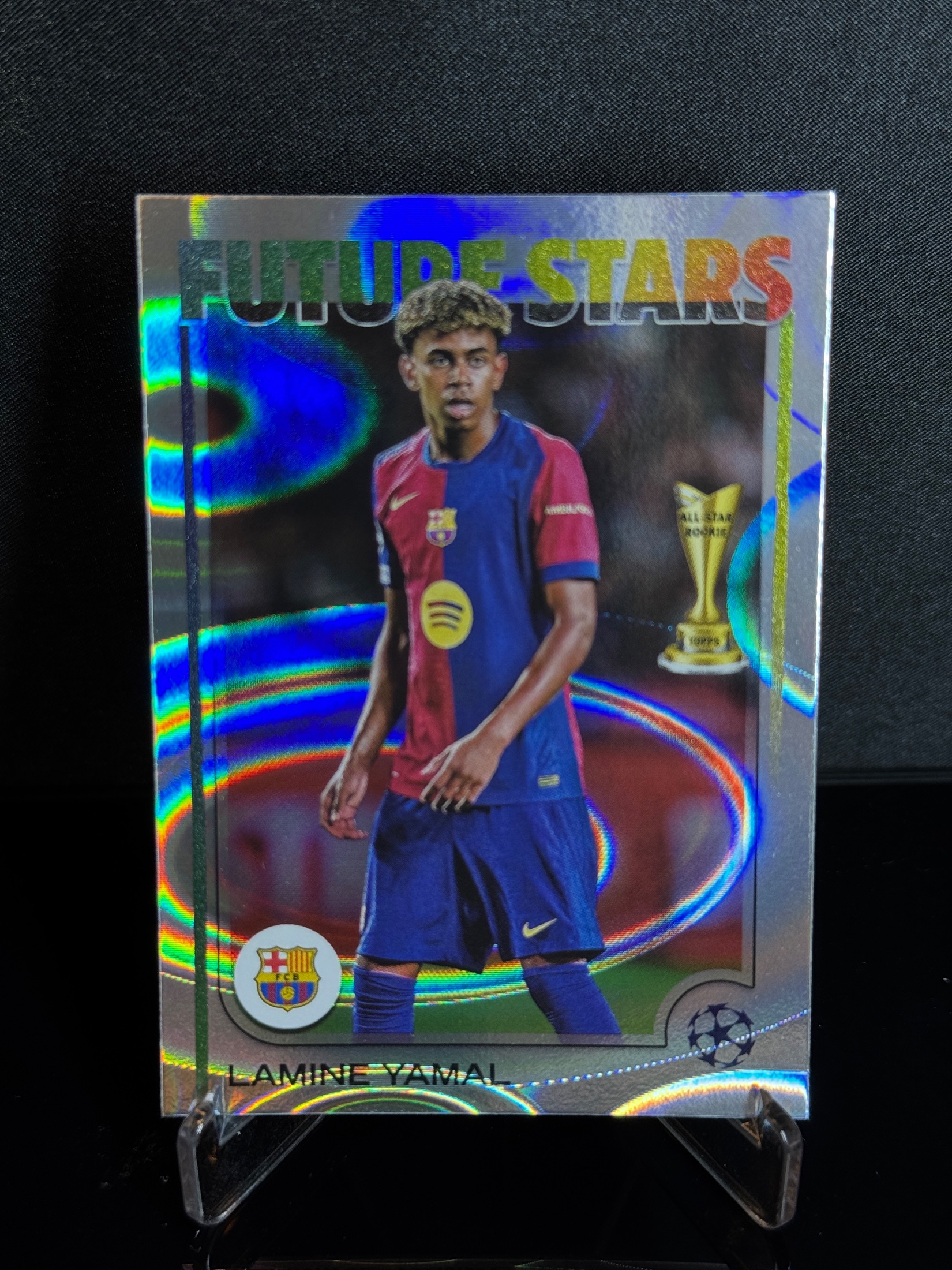 2024-25 Topps UEFA Champions League Lamine Yamal Future Stars front