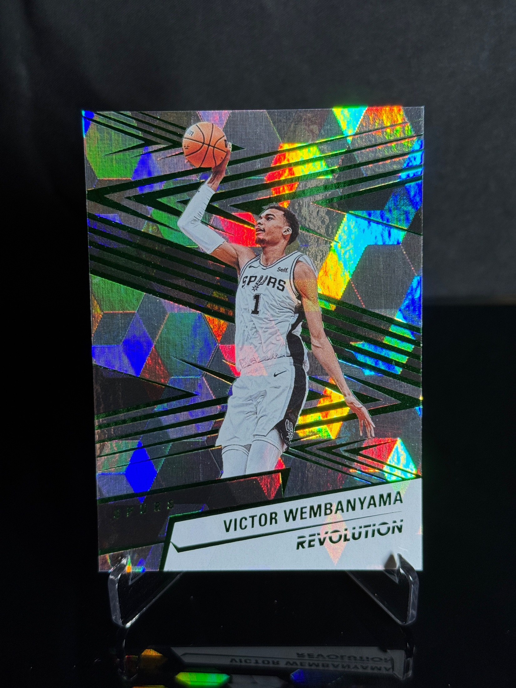 2024-25 Panini Revolution Victor Wembanyama Cubic front